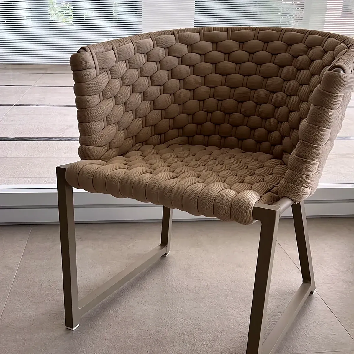 Poltrona Quatro Ilhas · Sofás, Conjuntos & Poltronas
