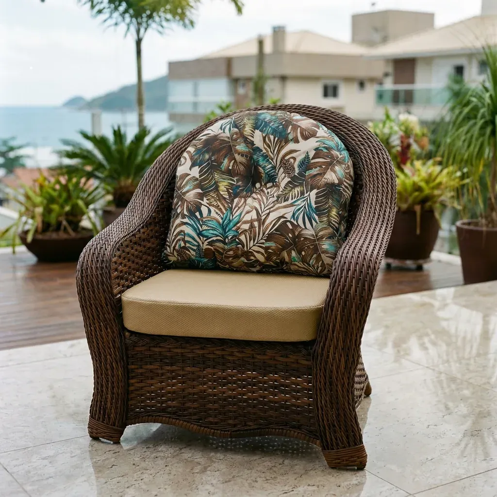 Poltrona Floral Navegantes · Sofás, Conjuntos & Poltronas